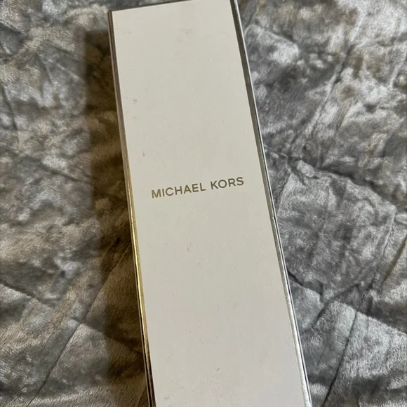 Michael Kors Large Tassel Key Charm – Silver - Picture 4 of 4